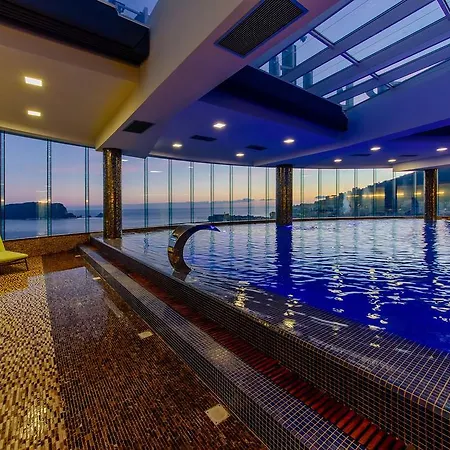 Tre Canne 4* Budva